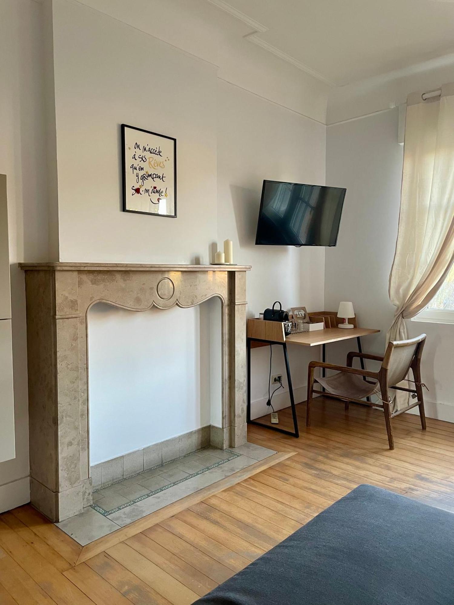 Le Castel Mosan Apartamento Namur Exterior foto